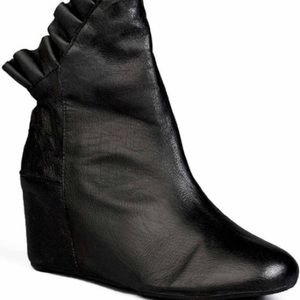 COPY - COPY - COPY - Shalee Black NYLA leather ankle boo…